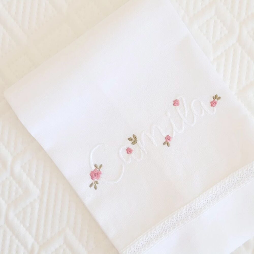 Toalha de batismo nome floral