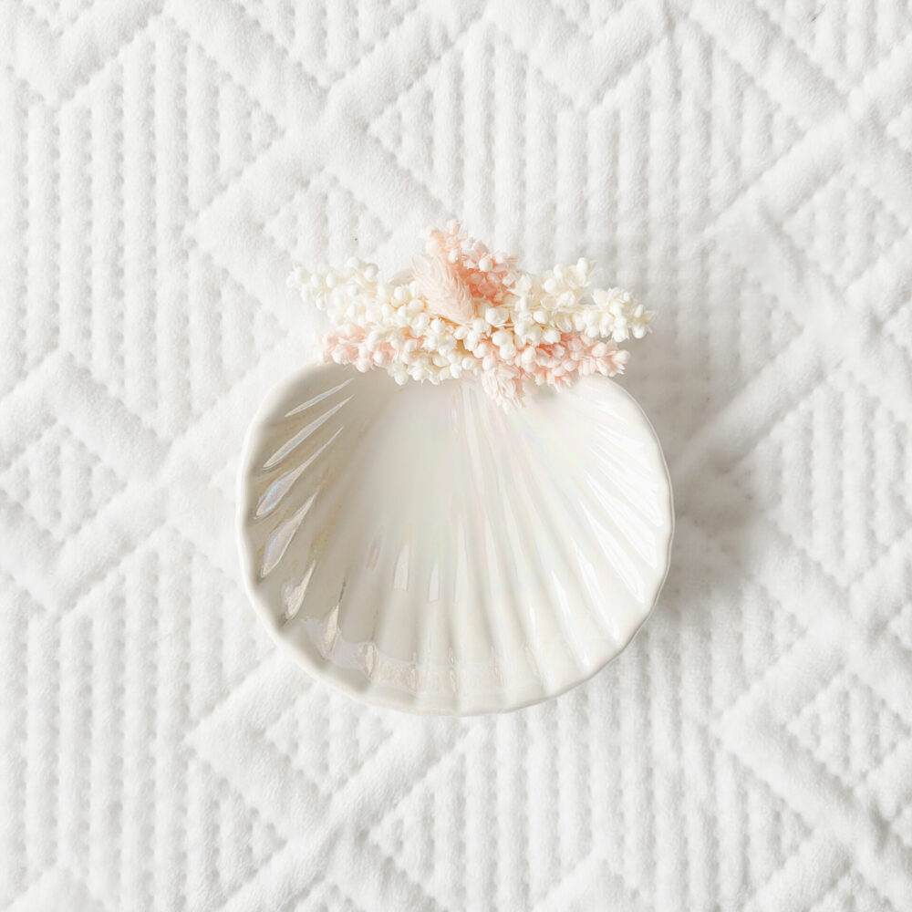 Concha cerâmica com flores